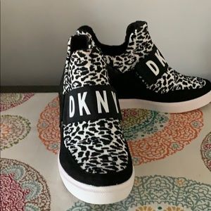 DKNY fashion kicks